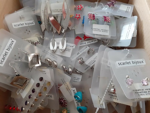 100 paar ohrringe - 30,